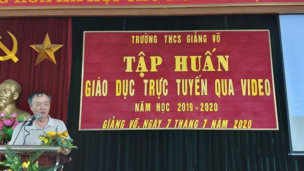 Trường THCS Giảng Võ tổ chức tập huấn giáo dục trực tuyến qua video cho giáo viên