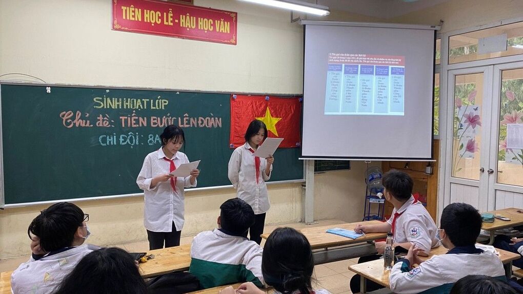 Sinh hoạt chủ đề “Tiến bước lên Đoàn” tại trường THCS Giảng Võ