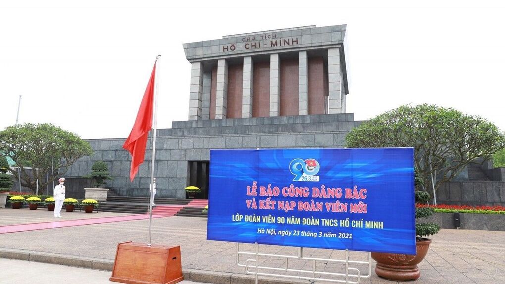 Trường THCS Giảng Võ tổ chức Lễ kết nạp Đoàn viên mới