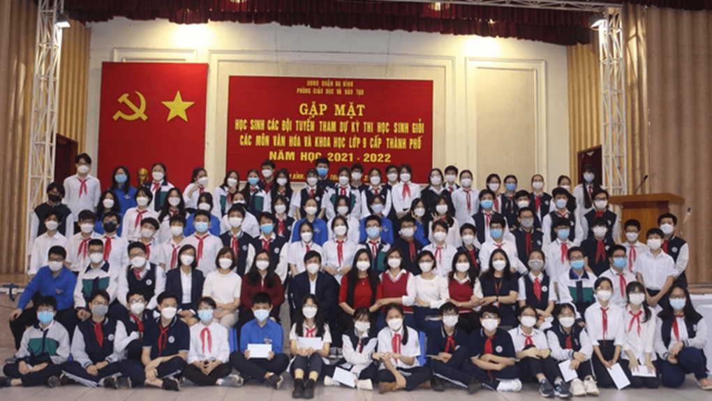 Gặp mặt học sinh các đội tuyển tham dự Kỳ thi Học sinh giỏi  các môn văn hóa và khoa học lớp 9 cấp Thành phố năm học 2021 – 2022