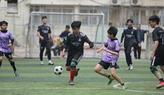 Giải bóng đá học sinh khối 8 trường THCS Giảng Võ đã tìm ra ngôi vô địch