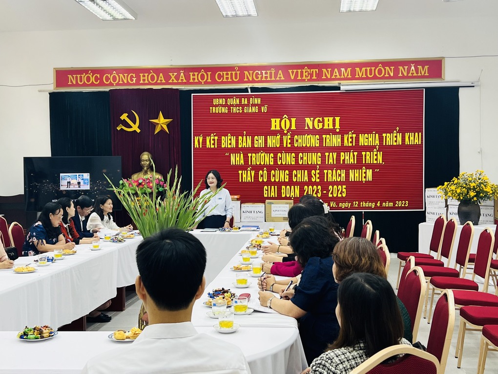 Chương trình kết nghĩa thân tình, ấm áp của THCS Giảng Võ và THCS Ba Trại (Ba Vì)