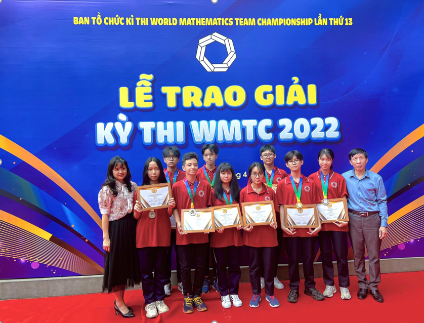 Một số điểm nhấn tự hào của học sinh trường THCS Giảng Võ trên đấu trường Toán học quốc tế