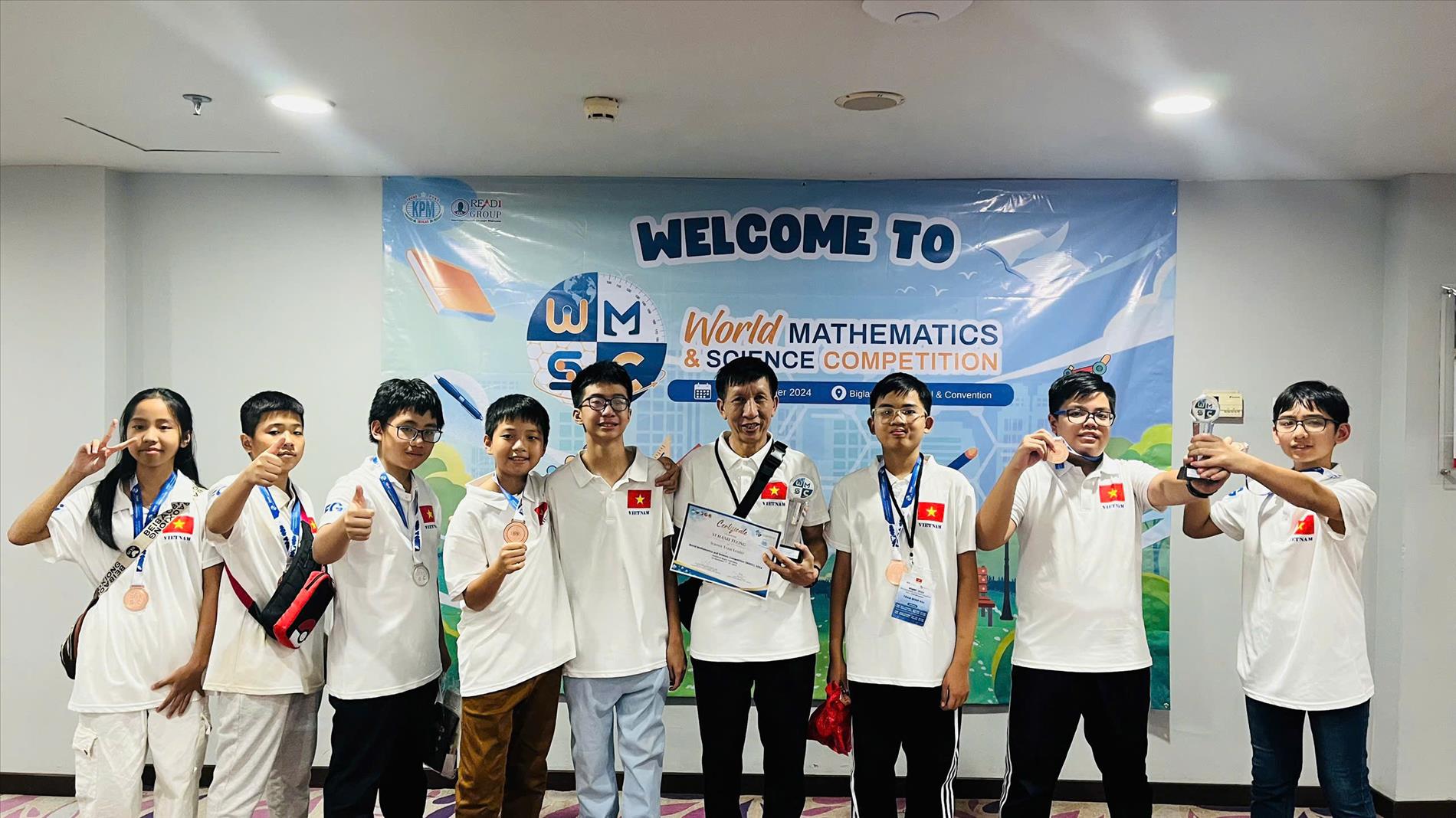 Những tấm huy chương rực rỡ trên đấu trường quốc tế của học sinh trường THCS Giảng Võ trong kỳ thi Toán và Khoa học thế giới – WMSC 2024