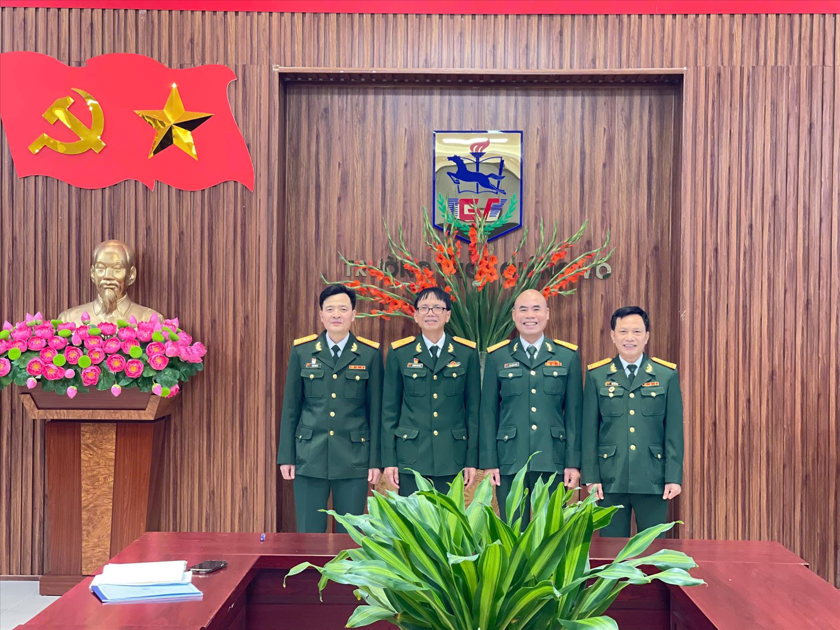 Các thầy giám thị trường THCS Giảng Võ: Tỏa sáng cốt cách “Bộ đội Cụ Hồ”