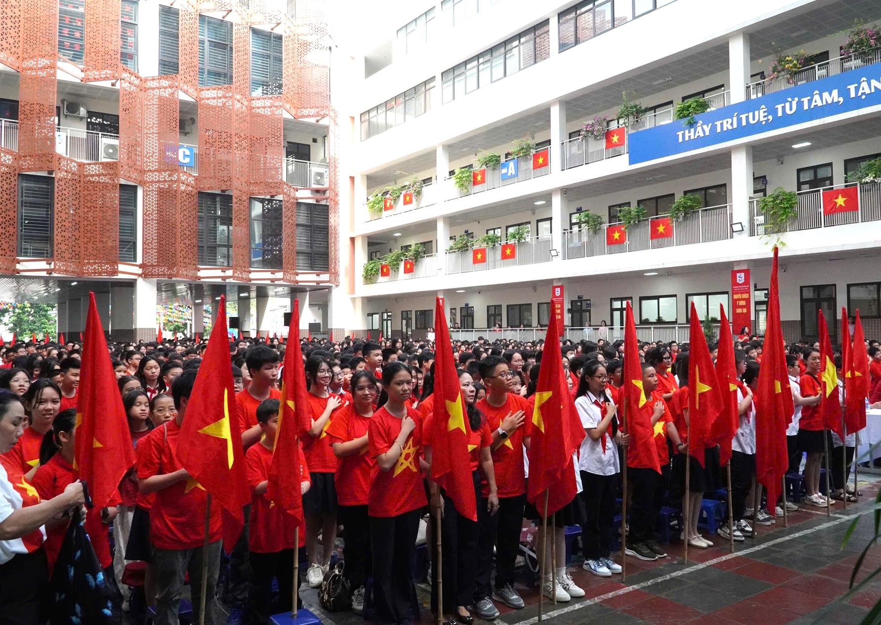 Trường THCS Giảng Võ vun bồi và lan tỏa tình yêu nước