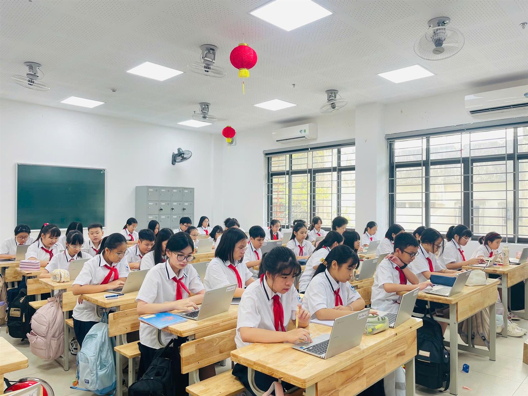 Ngày thứ hai đầu tiên của năm học mới ở trường THCS Giảng Võ