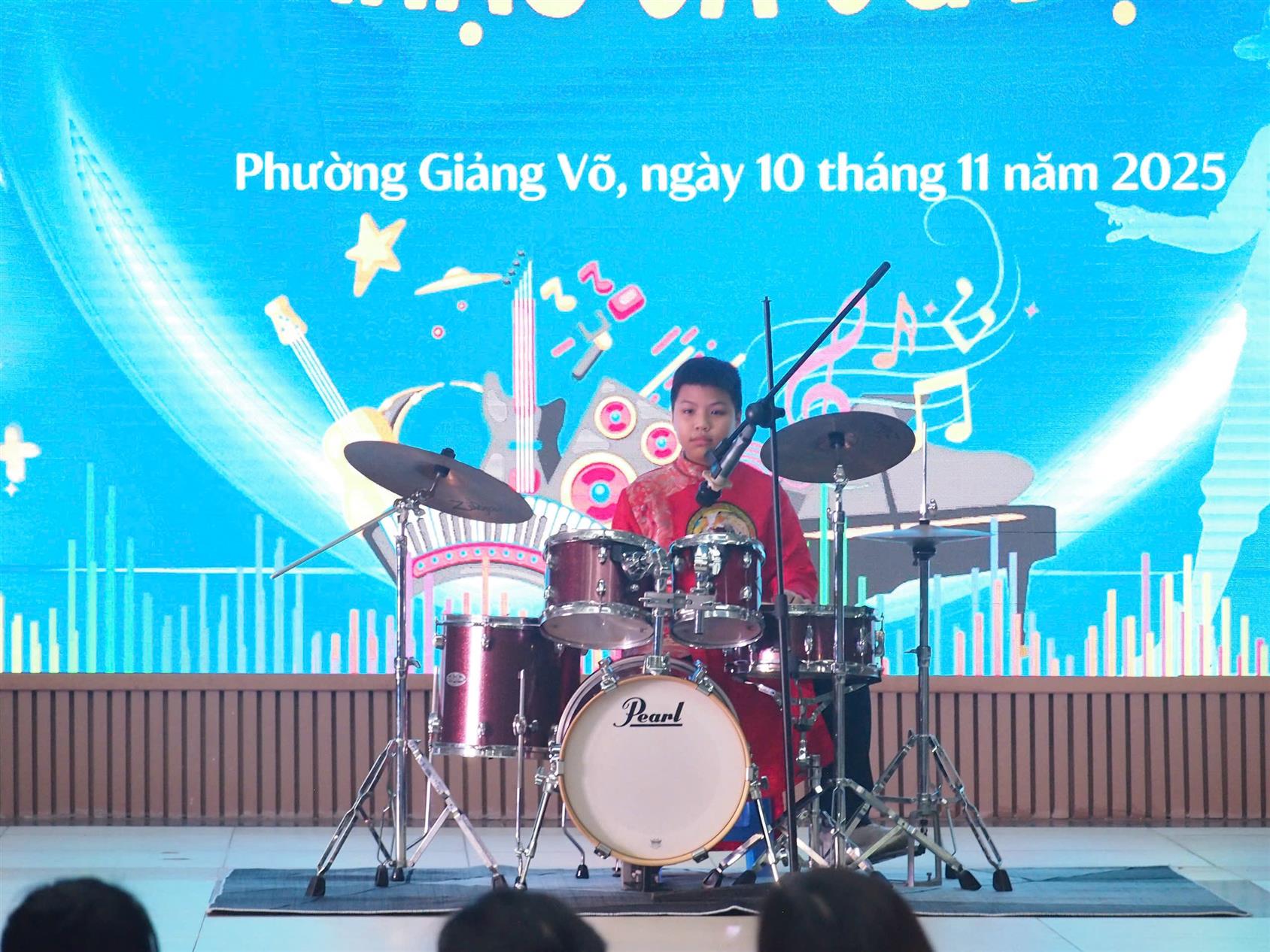 [Video] Giải Xuất sắc  cuộc thi "Tài năng và vũ đạo Giảng Võ 2025":  Viết tiếp câu chuyện hòa bình - Lớp 6A2