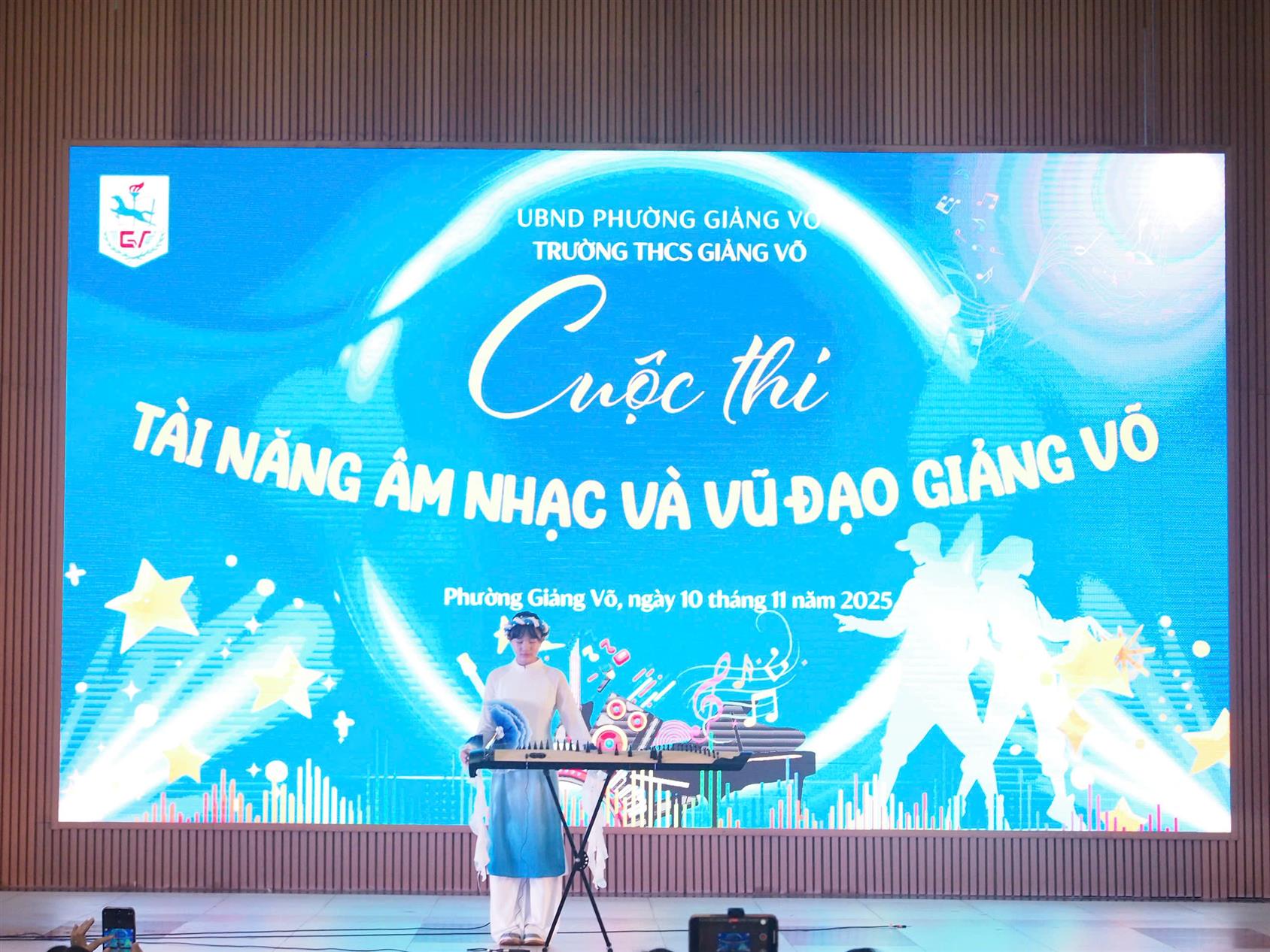 [Video] Độc tấu đàn tranh "Quảng Bình quê ta ơi" - Tiết mục đạt giải Tài năng và đam mê cuộc thi "Tài năng và vũ đạo Giảng Võ 2025"