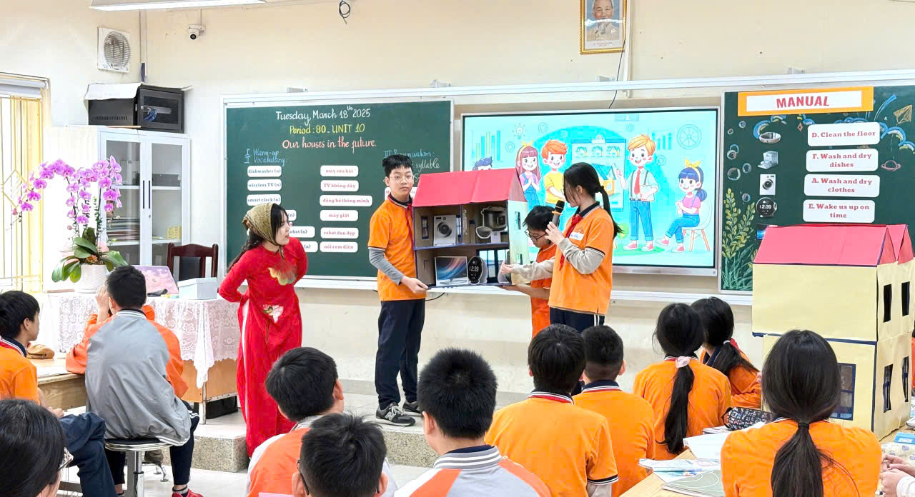 Khám phá “Ngôi nhà tương lai” - Tiết dự thi Giáo viên dạy giỏi môn tiếng Anh cấp THCS Quận Ba Đình của cô giáo trường THCS Giảng Võ