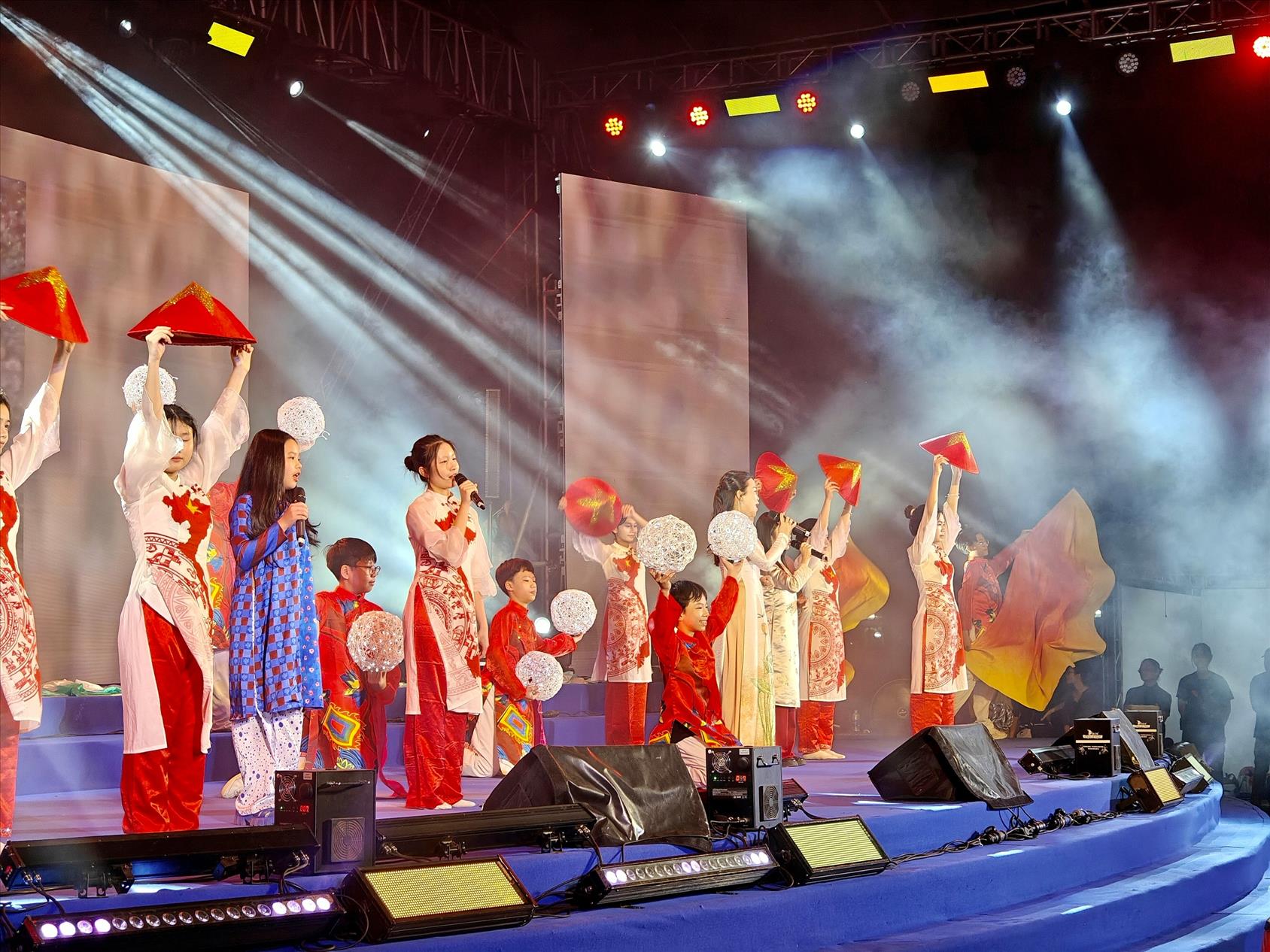 Khối Pháp trường THCS Giảng Võ tỏa sáng tại ngày Quốc tế Pháp ngữ 2025