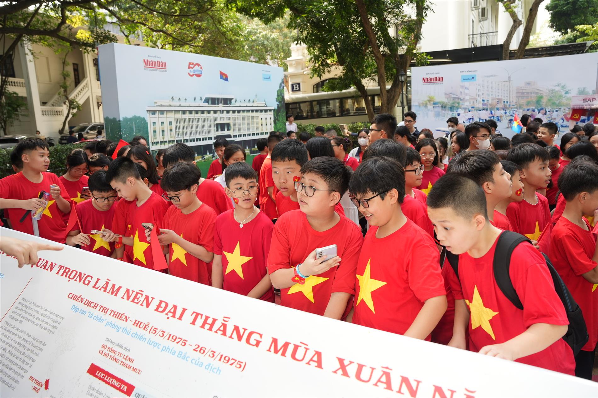 Thêm nhiều hoạt động kỉ niệm 50 Ngày Giải phóng miền Nam, thống nhất đất nước của học sinh trường THCS Giảng Võ