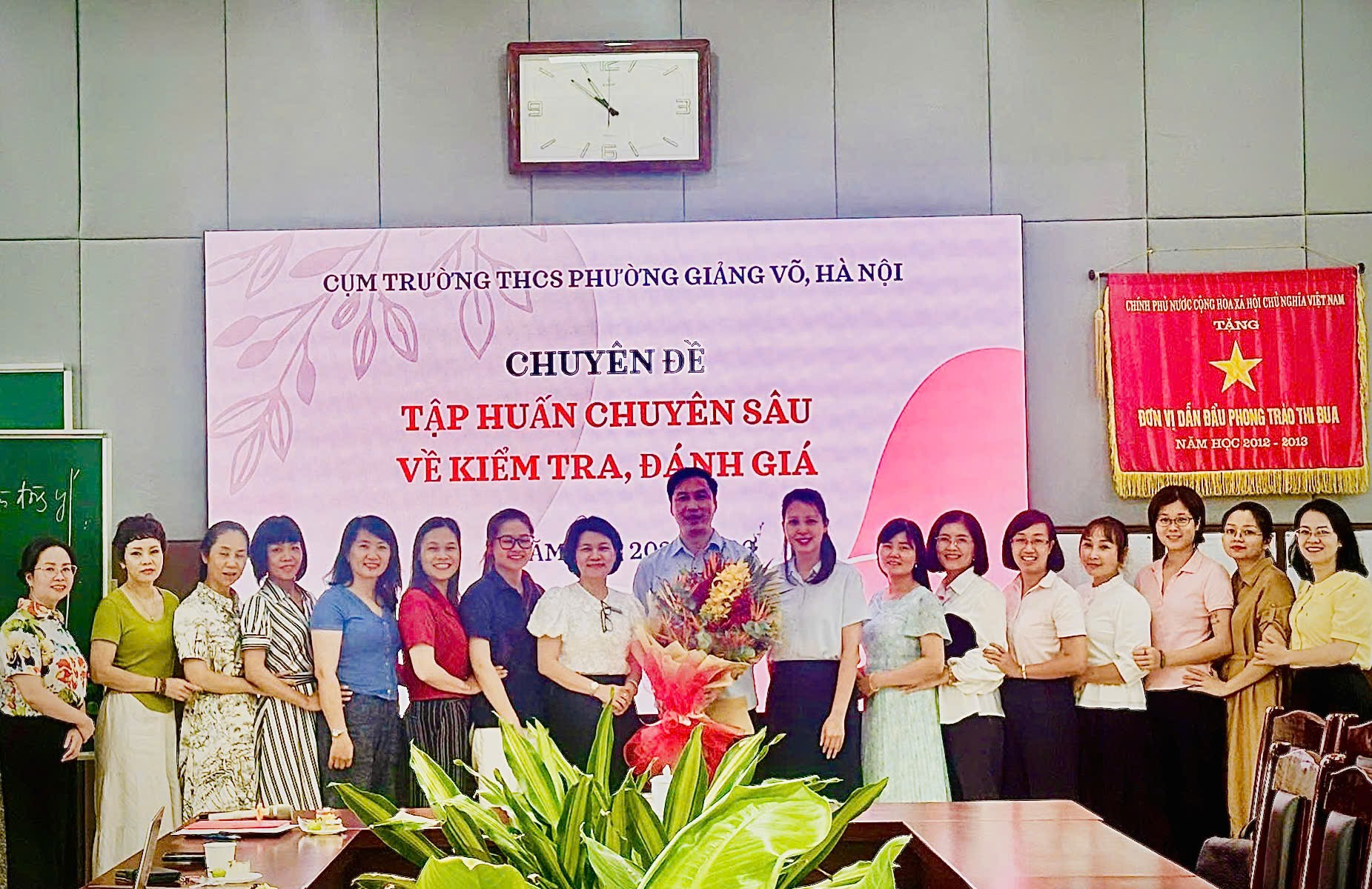 Tập huấn “Phương pháp, kĩ thuật kiểm tra, đánh giá môn Ngữ văn THCS”: Đổi mới từ nhận thức đến hành động