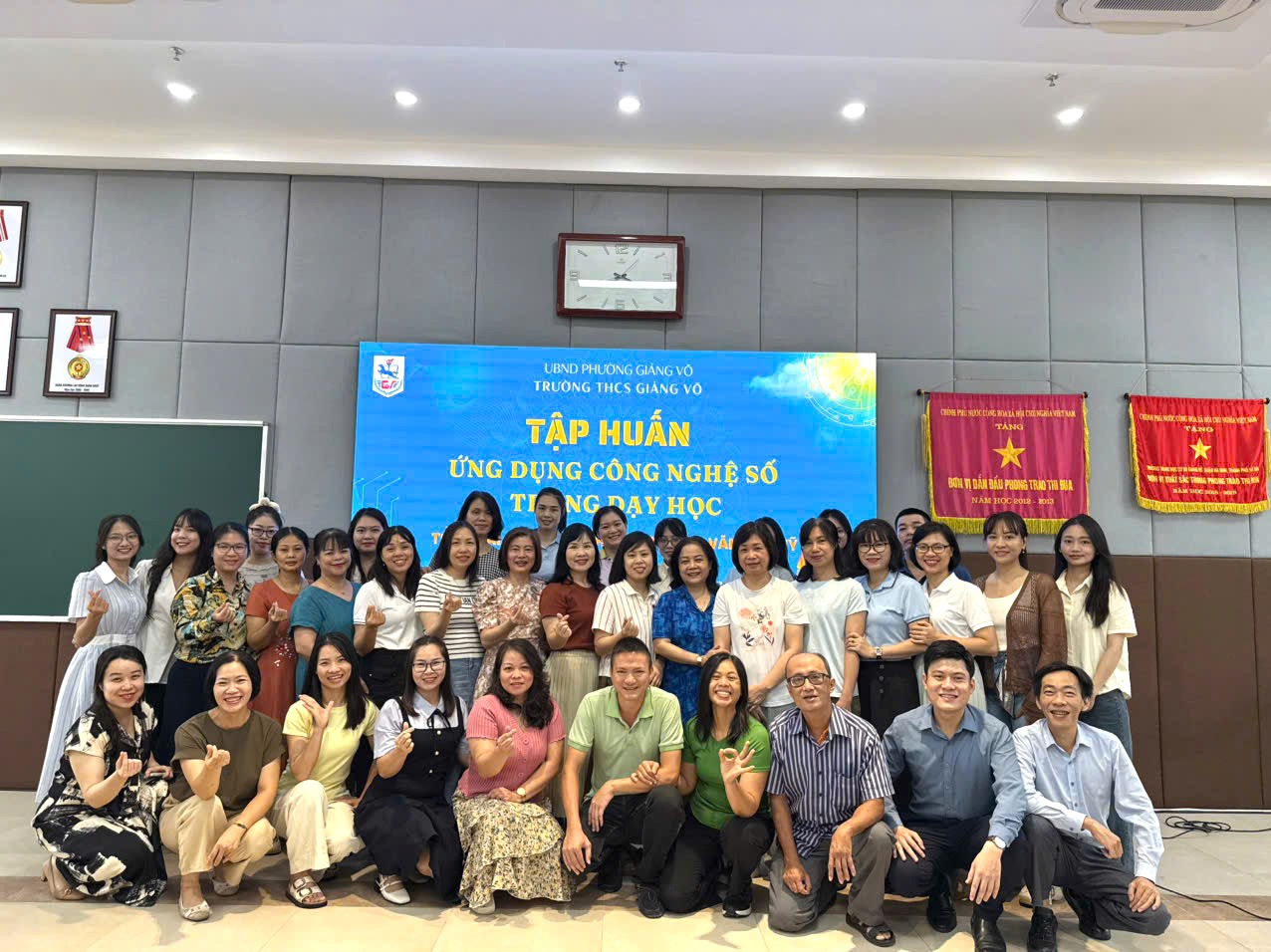 Trường THCS Giảng Võ lan tỏa tinh thần tự đào tạo công nghệ số trong dạy học