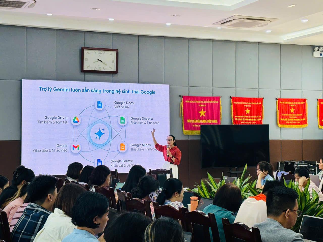 Đưa AI trở thành “trợ lý” của người thầy, trường THCS Giảng Võ sẵn sàng cho năm học mới