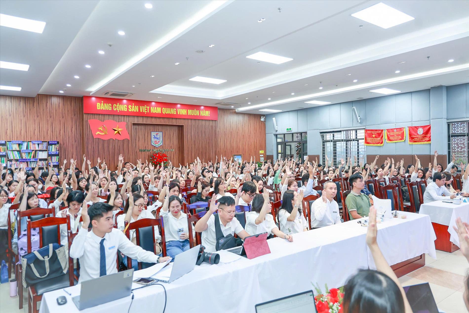 Hội nghị viên chức trường THCS Giảng Võ: Hội tụ sức mạnh – kết nối giá trị – sẵn sàng bứt phá trong năm học 2026-2027