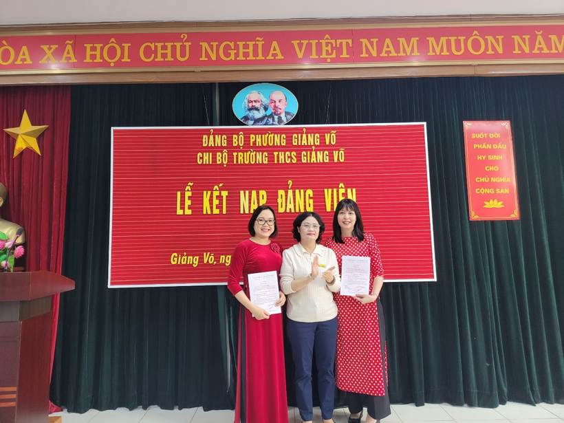 C:\Users\Personal\Downloads\ảnh Đảng viên 1.jpg