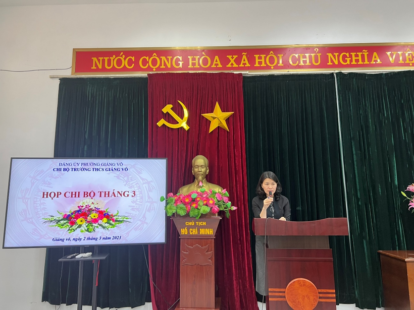 C:\Users\Personal\Downloads\ảnh chị hà.jpg