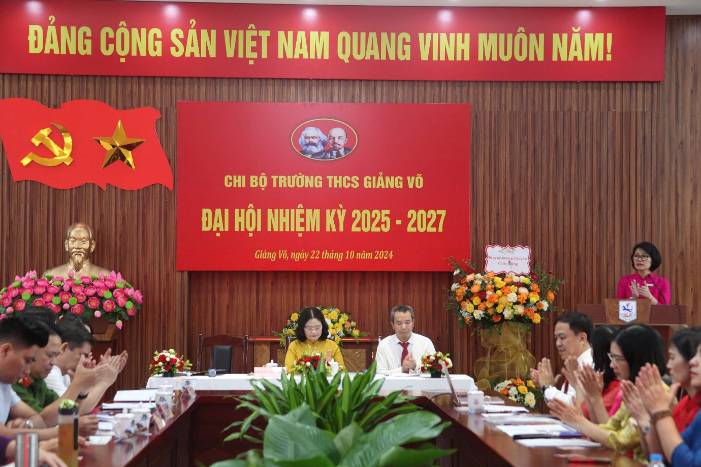 E:\TL CỦA YẾN\TRUYỀN THÔNG\BÀI VIẾT THÁNG 10\Đại hội Chi bộ\Đại biểu.jpg