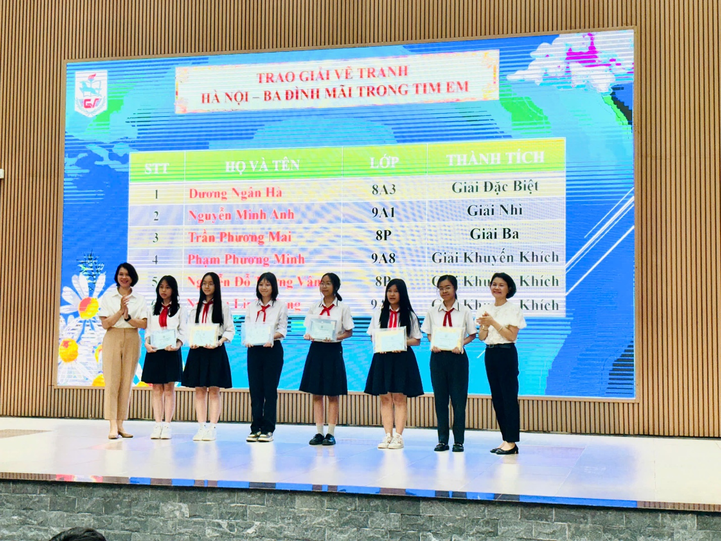 E:\TL CỦA YẾN\TRUYỀN THÔNG\BÀI VIẾT THÁNG 10\Giải phóng thủ đô\z5914440209287_c60ebf163201cc5d6f5dd07c8fab41d6.jpg