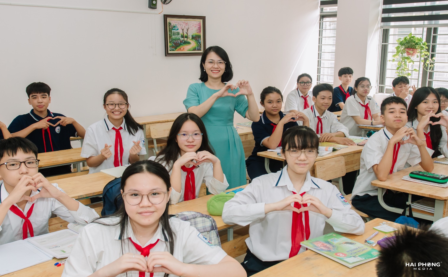 C:\Users\dell\Downloads\0B8A9266 (1).JPG