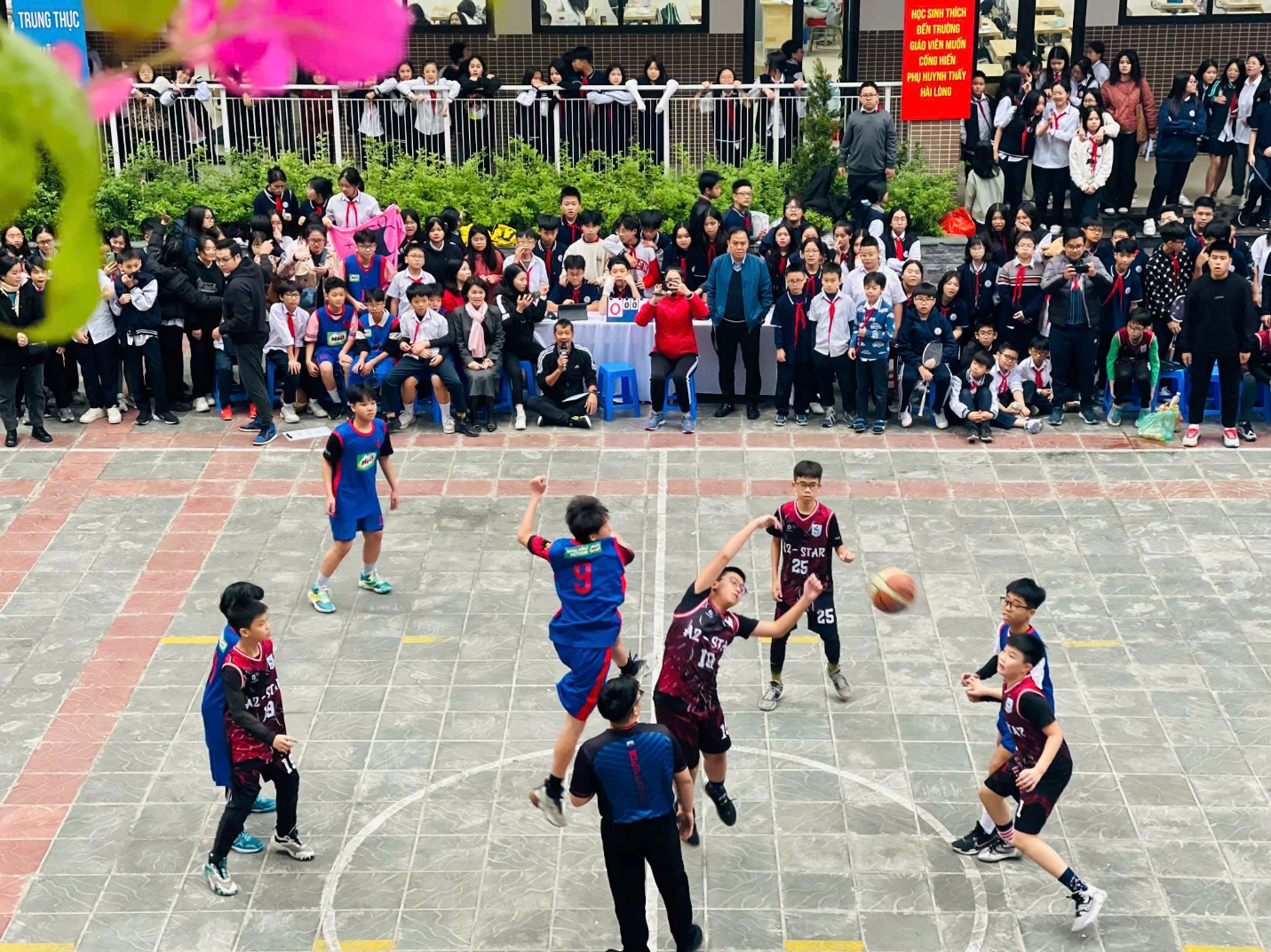 E:\TL CỦA YẾN\TRUYỀN THÔNG\CÁC BÀI VIẾT\BÀI VIẾT THÁNG 12\Giải bóng rổ\k7.jpg