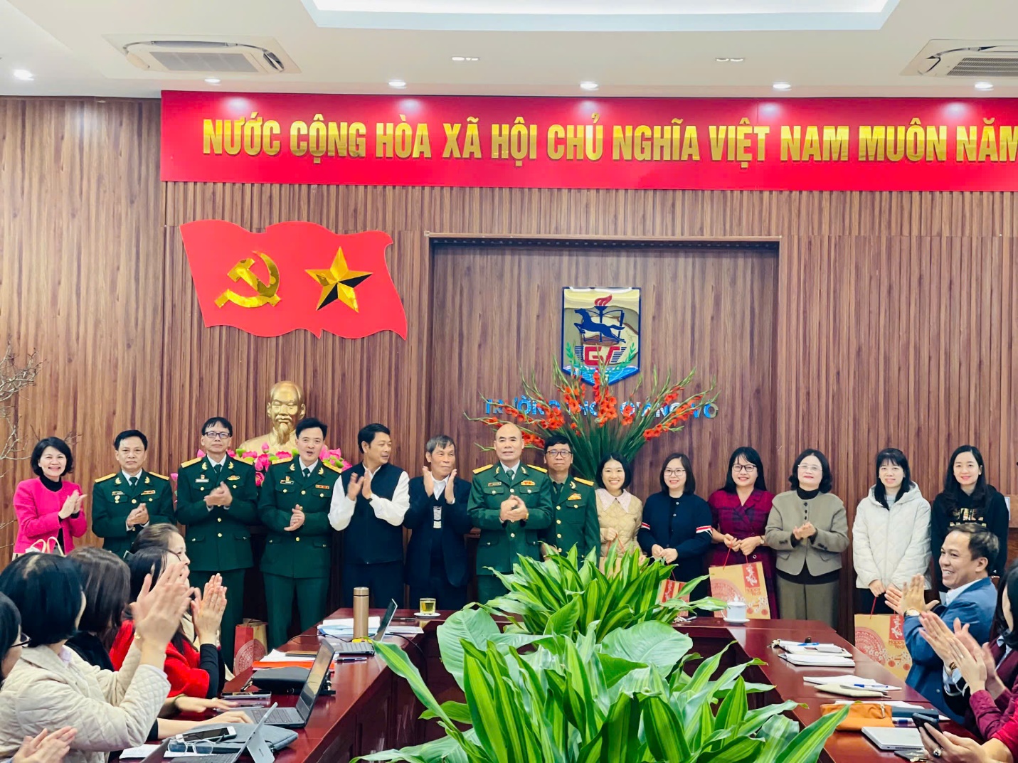 E:\TL CỦA YẾN\TRUYỀN THÔNG\CÁC BÀI VIẾT\BÀI VIẾT THÁNG 12\z6146179397083_3ce6b4f34546e5a48d32b42a8524a0ea.jpg