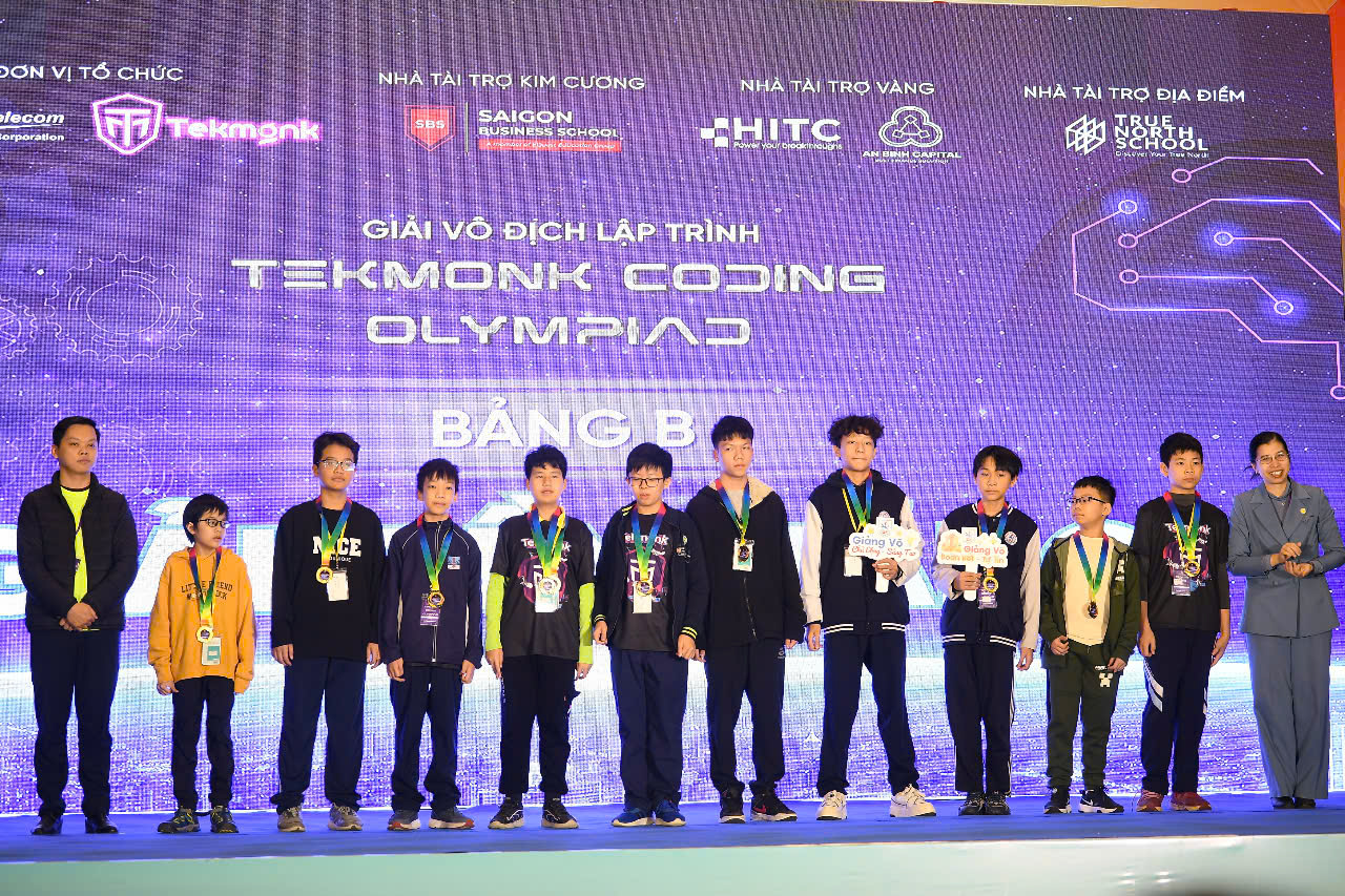 E:\TL CỦA YẾN\TRUYỀN THÔNG\CÁC BÀI VIẾT\BÀI VIẾT THÁNG 12\Kết quả cuộc thi STEM.AI vòng quốc gia\2 giải tiềm năng.jpg