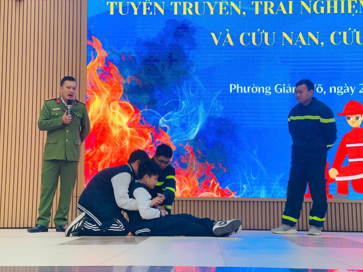 D:\Du lieu C\Downloads\ảnh sơ cứu nạn nhân 1.jpg