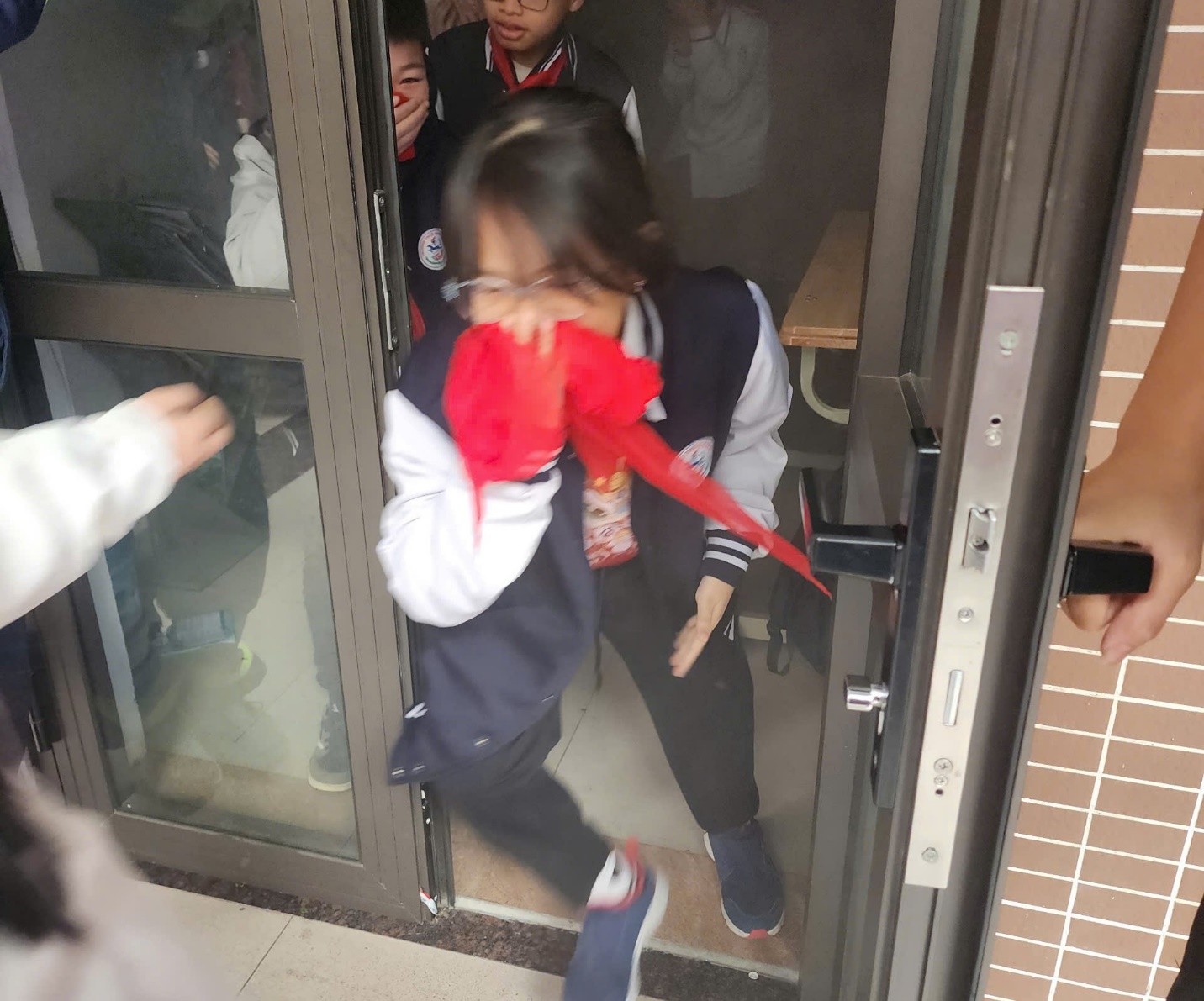 D:\Truyền thông Giảng Võ\ảnh tháng 12\chạy khói 2.jpg