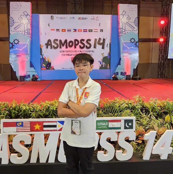 D:\Truyền thông Giảng Võ\Bài viết tháng 1 - 2025\ảnh 08 học sinh tiêu biểu học kì 1\Nguyên Khôi.jpg