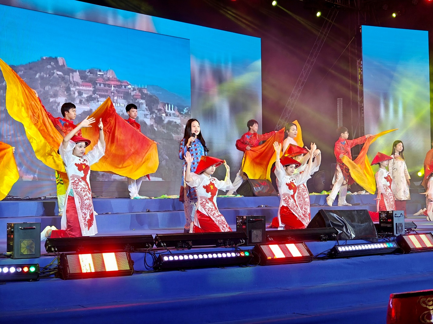 E:\TL CỦA YẾN\TRUYỀN THÔNG\CÁC BÀI VIẾT\BÀI VIẾT THÁNG 3-2025\z6453935589559_1d6714f874f5e8f16e8821e6c014d11b.jpg