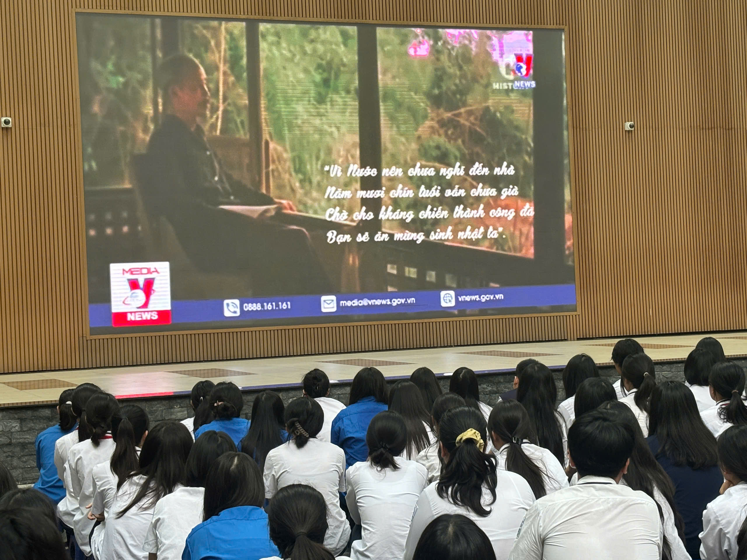 E:\TL CỦA YẾN\TRUYỀN THÔNG\CÁC BÀI VIẾT\BÀI VIẾT THÁNG 5-2025\Kỉ niệm sinh nhật Bác\z6616726841824_96446c2d6332546e19ae4594731603b8.jpg