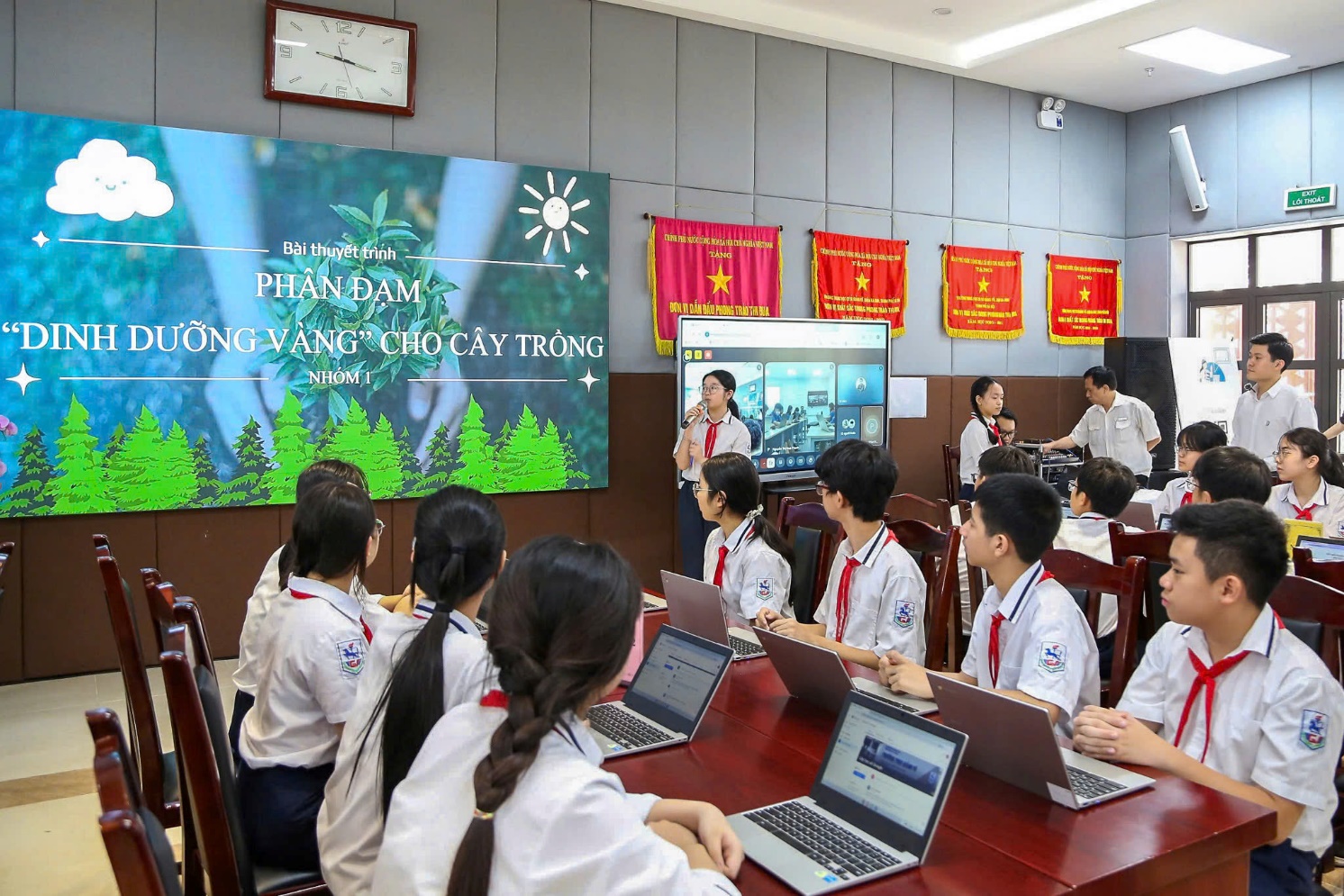 E:\TL CỦA YẾN\TRUYỀN THÔNG\CÁC BÀI VIẾT\BÀI VIẾT THÁNG 5-2025\GV dạy học mẫu GG\ttrinh.jpg