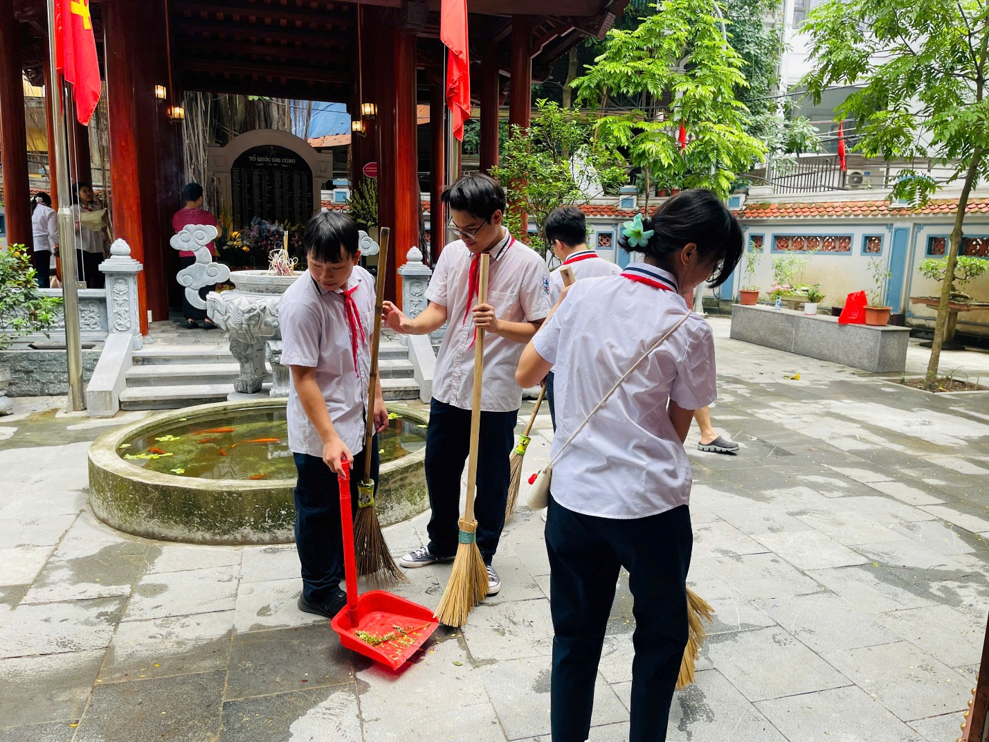 D:\ẢNH TRUYỀN THÔNG GIẢNG VÕ\Anh 27-7\z6839386526688_15c8ff9280d80be9b573363838f7d8d5.jpg