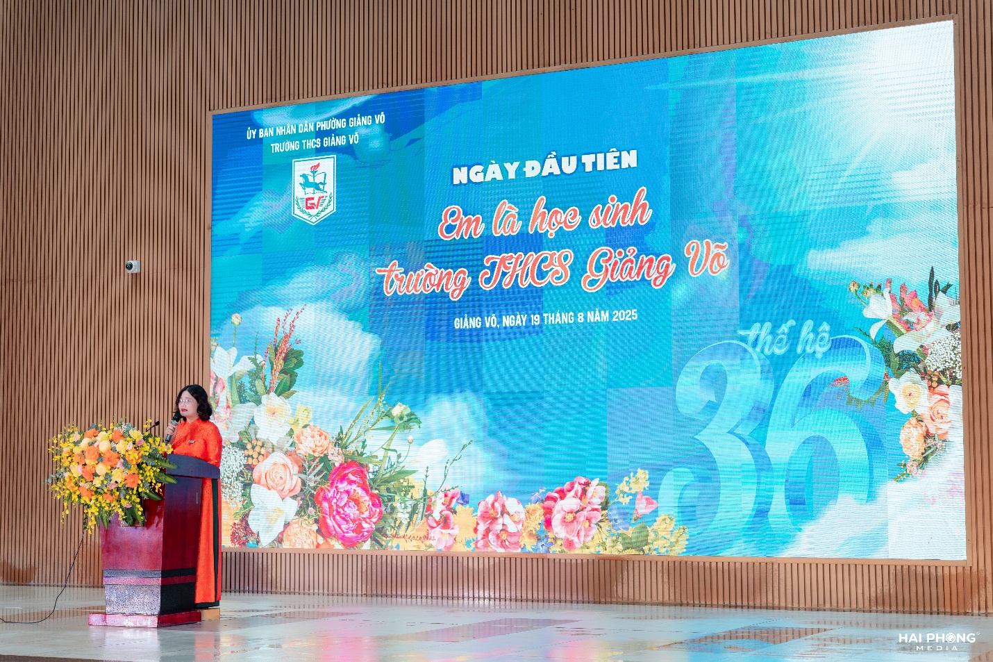 D:\ẢNH TRUYỀN THÔNG GIẢNG VÕ\Đón học sinh K6 và họp phụ huynh K6\TAV01683.jpg