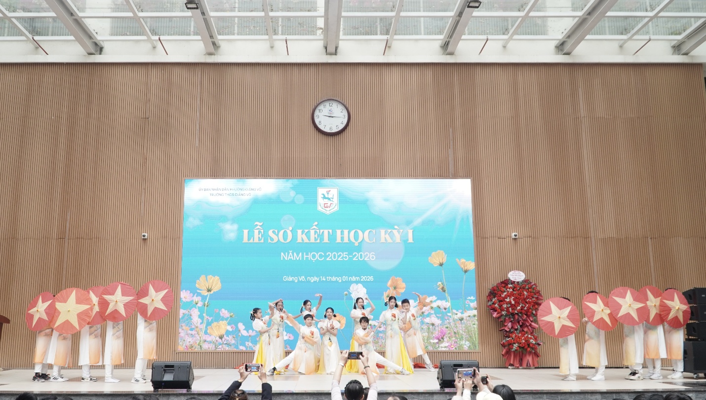 D:\ẢNH TRUYỀN THÔNG GIẢNG VÕ\Anh so ket KHI\DSC01801.JPG