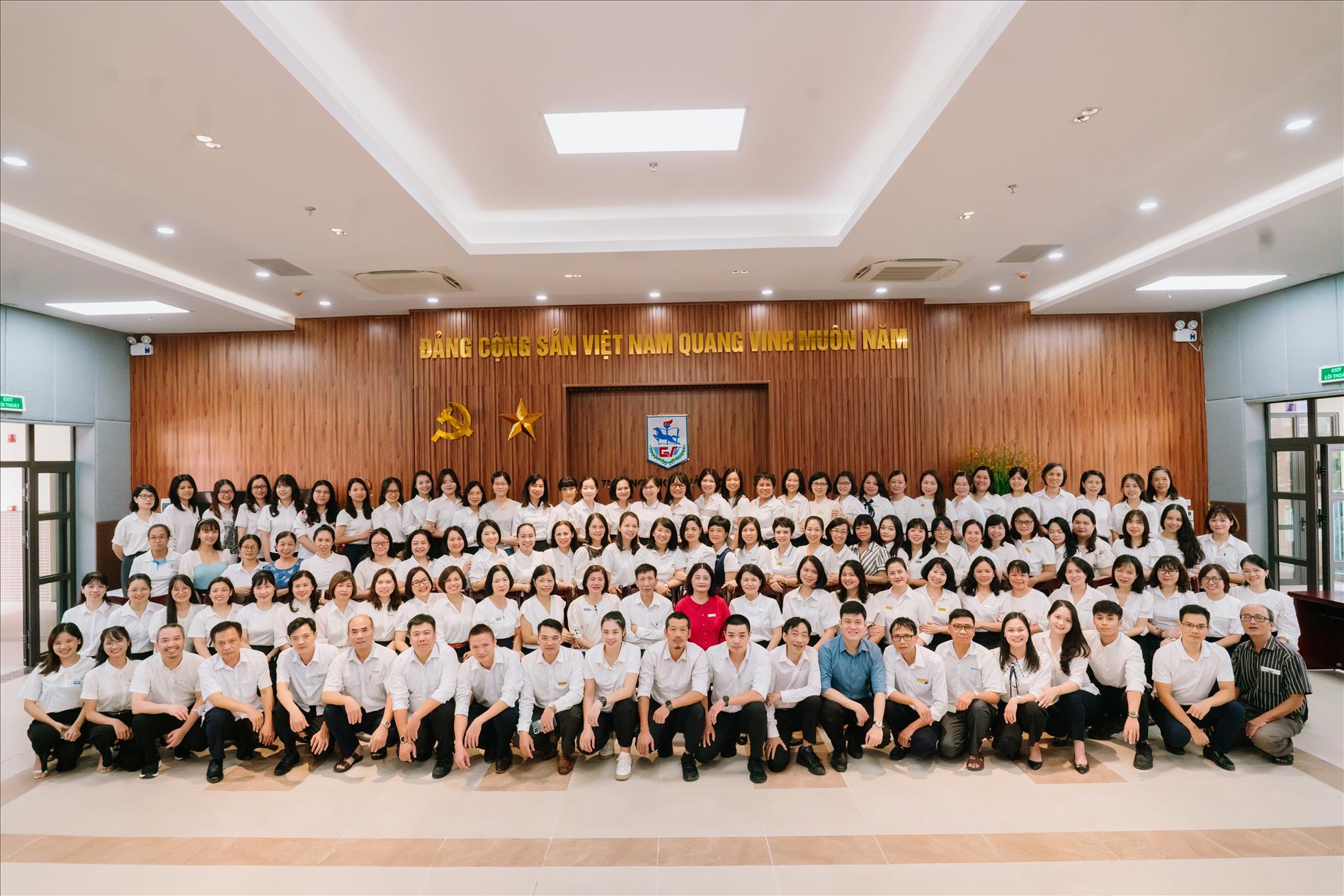 Hội nghị Tổng kết năm học 2024 - 2025 trong Hội đồng sư phạm trường THCS Giảng Võ