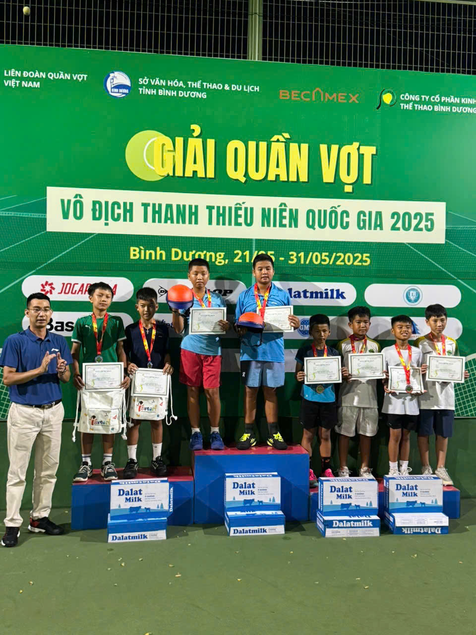 Học sinh trường THCS Giảng Võ giành ngôi vô địch U12 Giải  Quần vợt thanh thiếu niên quốc gia 2025