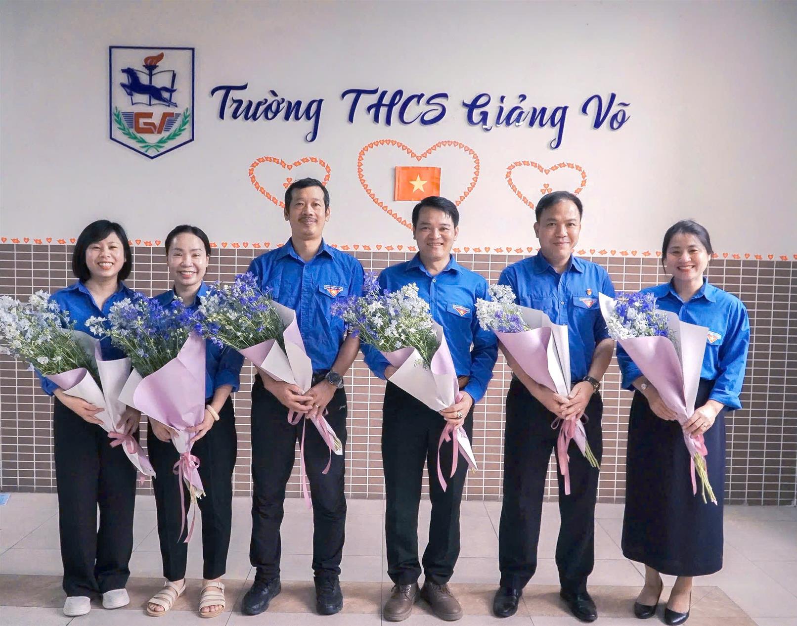 Tuổi trẻ Giảng Võ tiếp lửa thanh niên