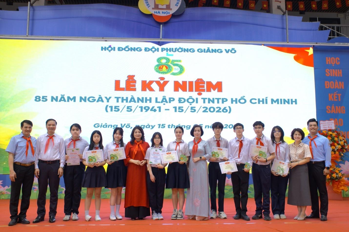 Tự hào Liên đội trường THCS Giảng Võ tại Lễ Kỷ niệm 85 năm thành lập Đội TNTP Hồ Chí Minh phường Giảng Võ