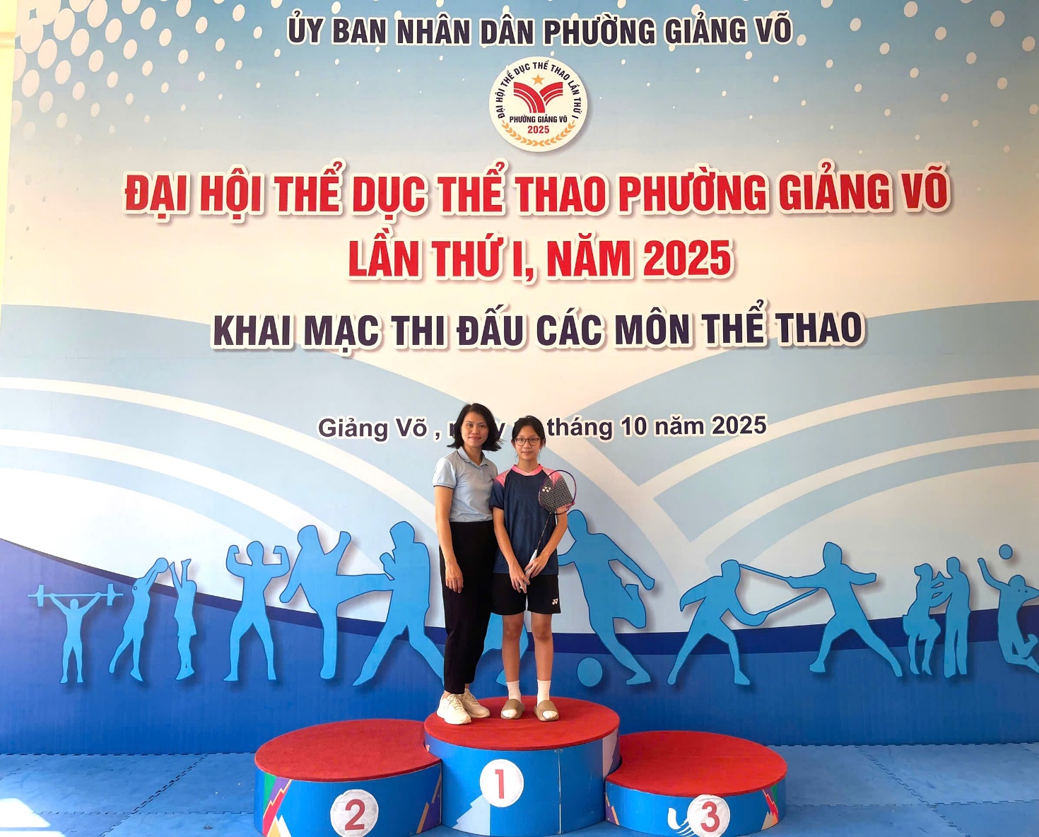 C:\Users\dell\Downloads\Nhất nữ cầu lông.jpg