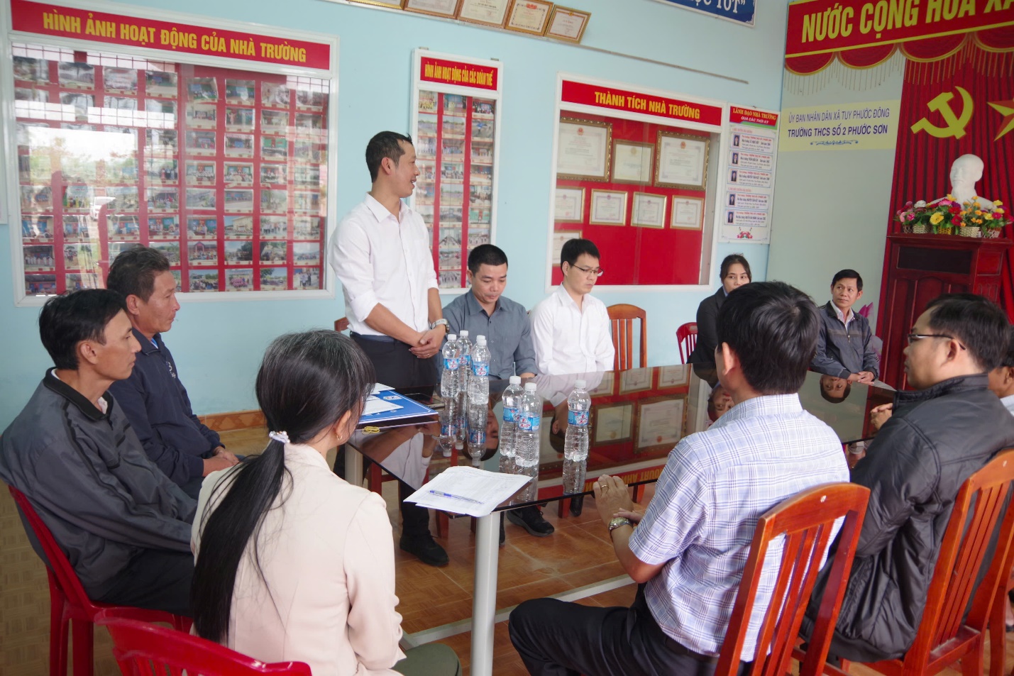 C:\Users\dell\Desktop\GV Phước Sơn THCS.jpg