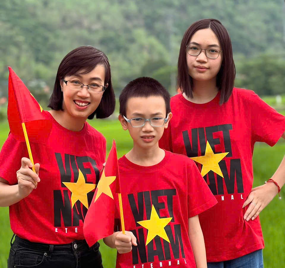 D:\ẢNH TRUYỀN THÔNG GIẢNG VÕ\Anh bài viết về Công đoàn viên\z6673987913401_08e182481d98c5d1383666e63a35a60b.jpg