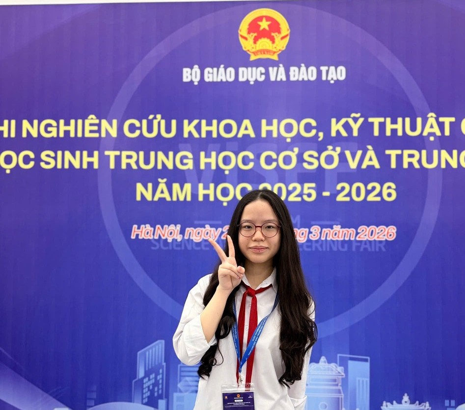 D:\ẢNH TRUYỀN THÔNG GIẢNG VÕ\Anh IKLC\Hoàng Linh 8A9.jpg